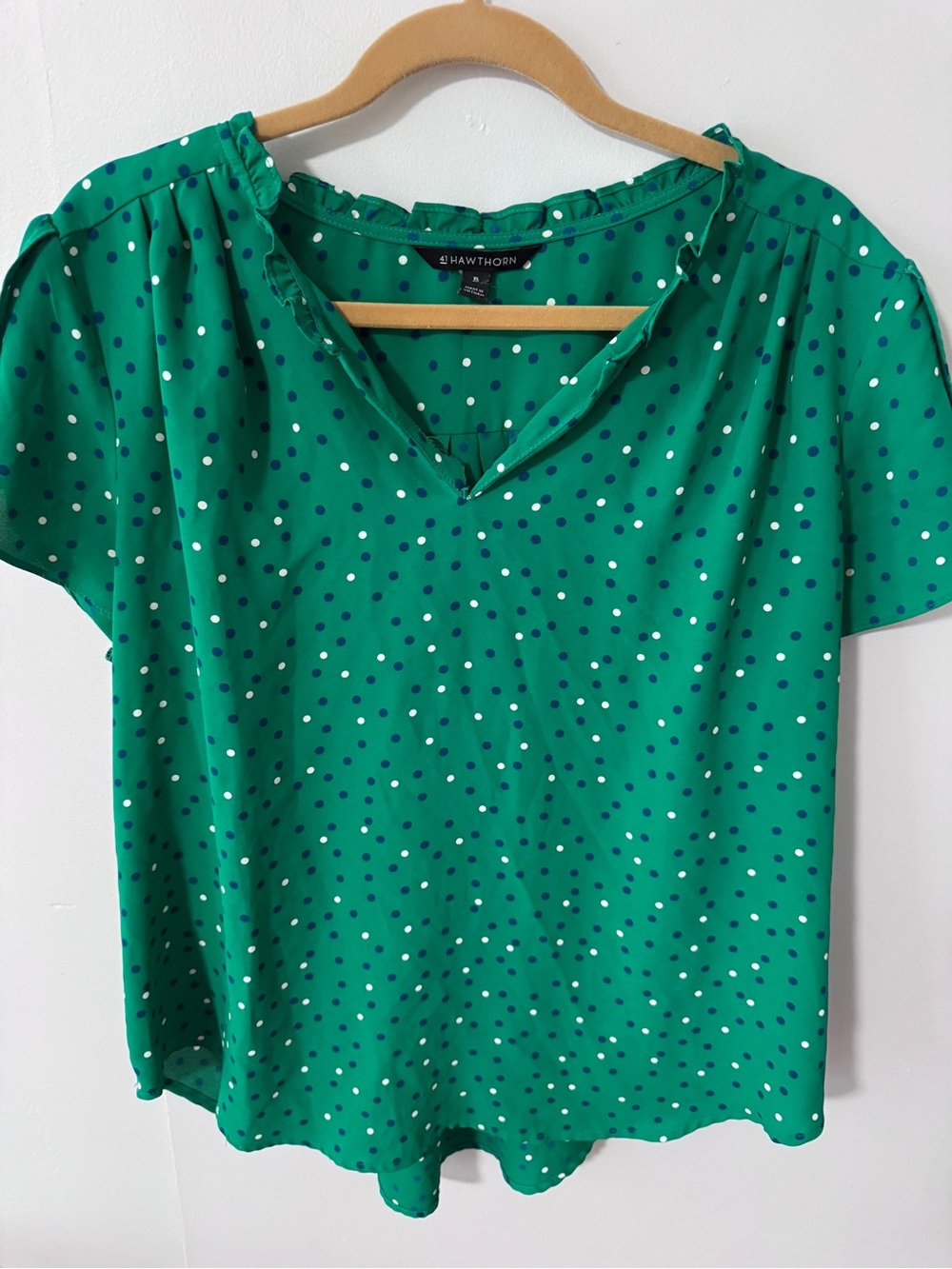 41 Hawthorn Emerald Green Polka Dot V-Neck Blouse